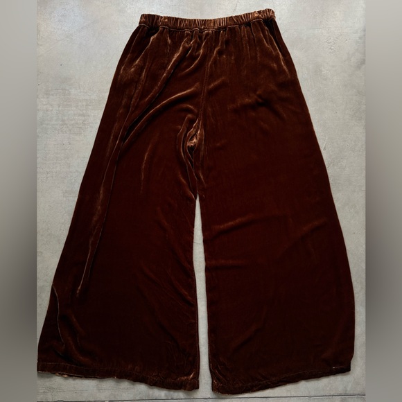 CP Shades Wendy Velvet Pants - Picture 12 of 16